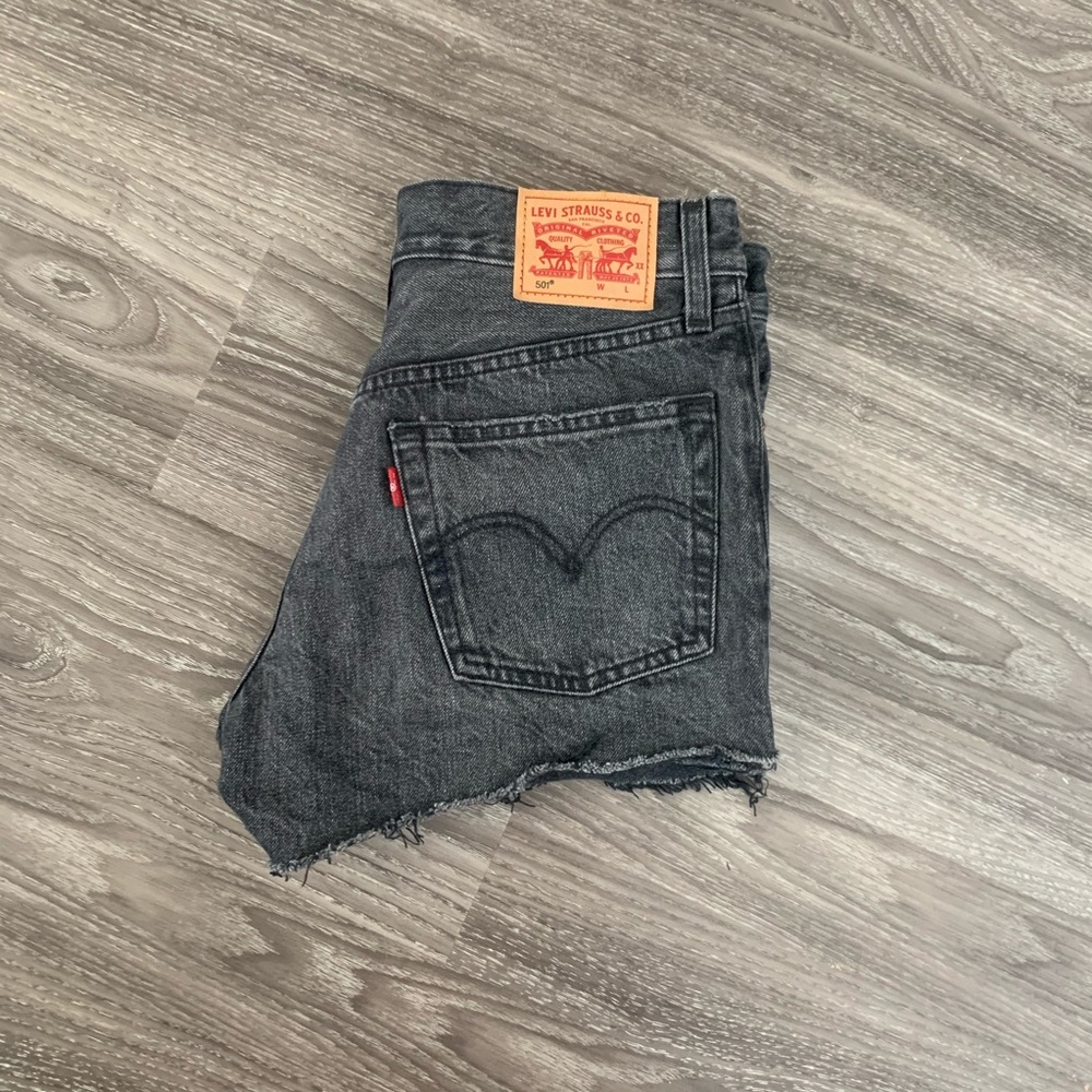 LEVI 501 highwaisted Jean shorts